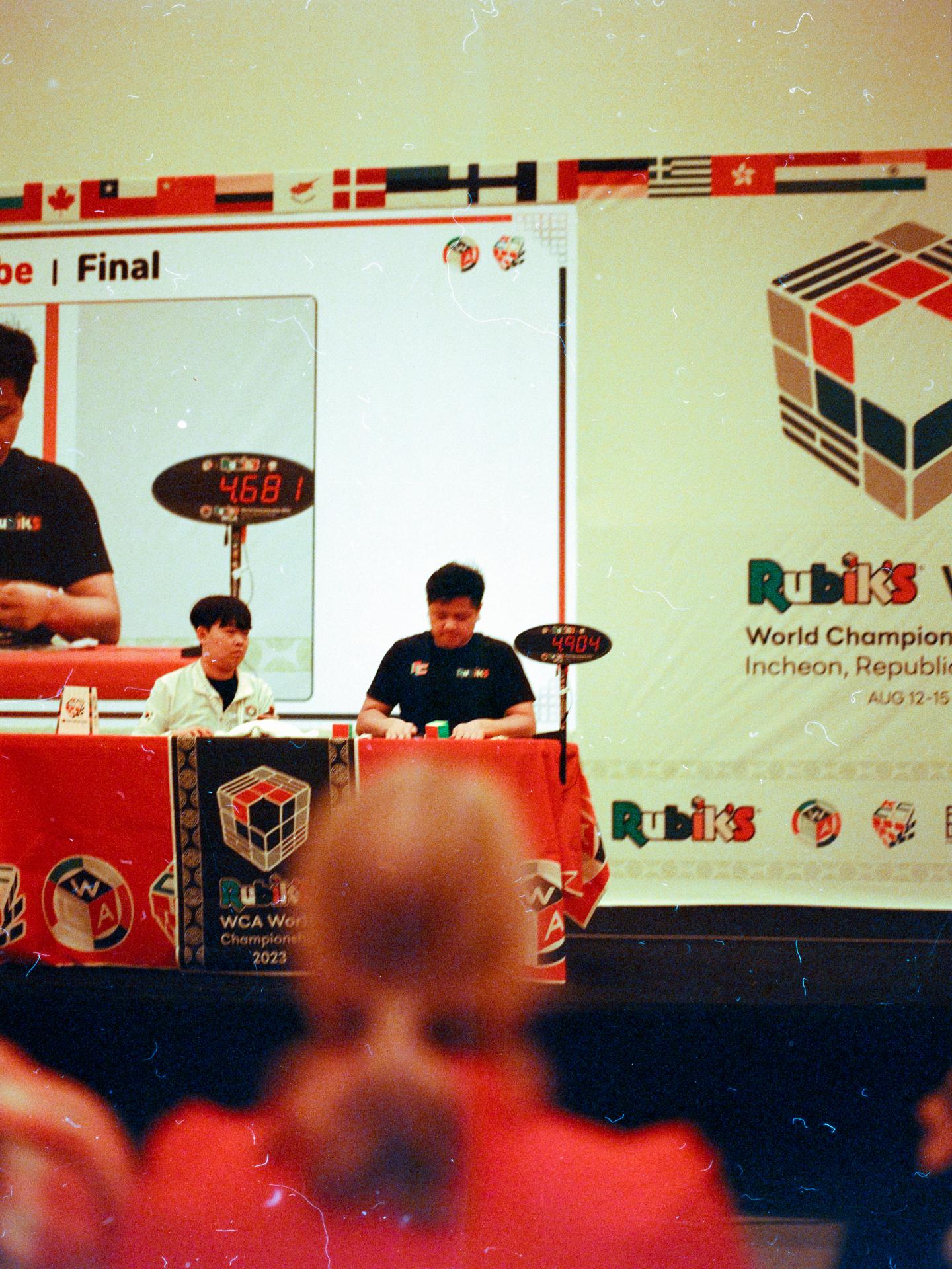 Thumbnail /2023 Comps/WorldChampionship/der weltmeister wuerfelt.jpg